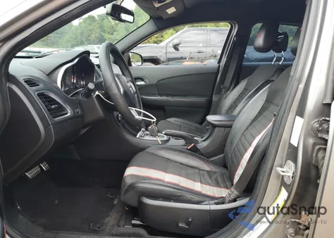 2013 Dodge Avenger R/T z USA, uszkodzony, nr VIN 1C3CDZBG2DN591090